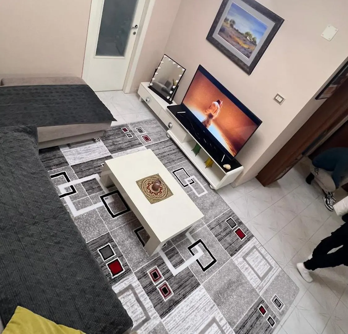 Bright & Roomy Center Тирана Апартаменты